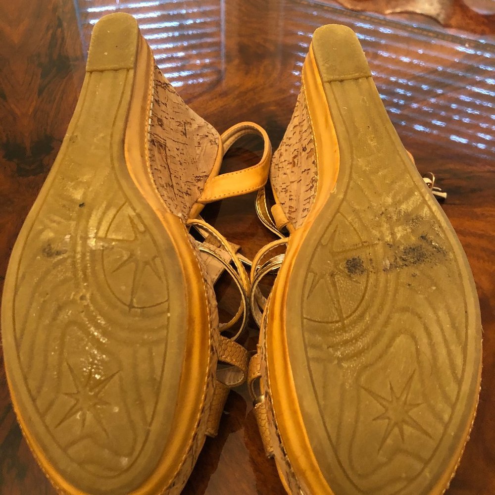 Tan and Gold Cork Wedge - Picture 5 of 5